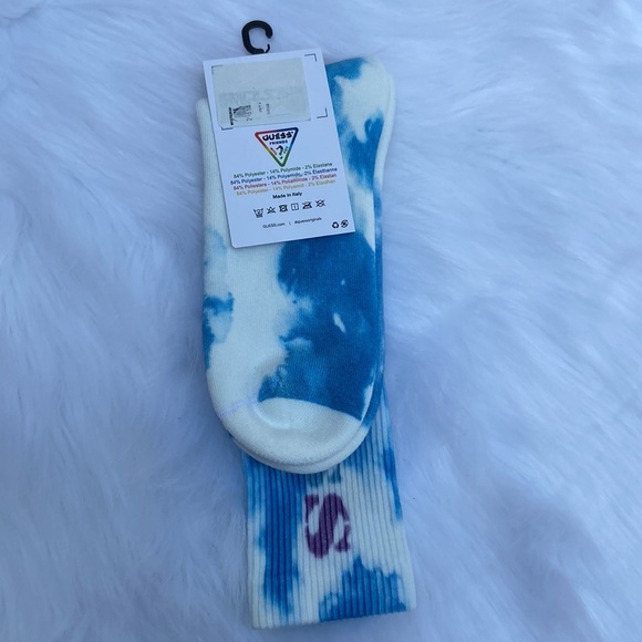 New GUESS ORIGINALS FriendsWithYou Tie-Dye Socks UNISEX - Picture 5 of 5